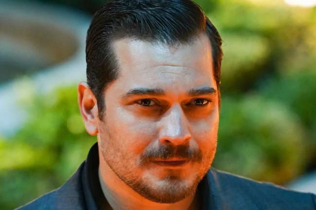 Cagatay Ulusoy zarađuje milione po epizodi serije Esref Ruya | Ešrefov san!