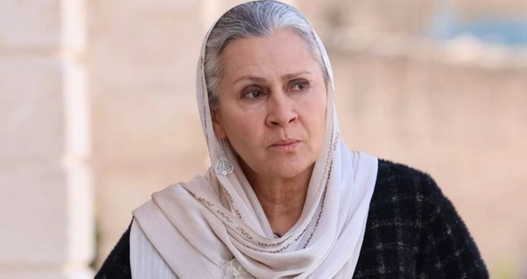 Sadakat iz serije Uzak Sehir | Daleki grad oduševljena reakcijama publike: Gonca Cilasun otkrila šta joj je najveća nagrada!