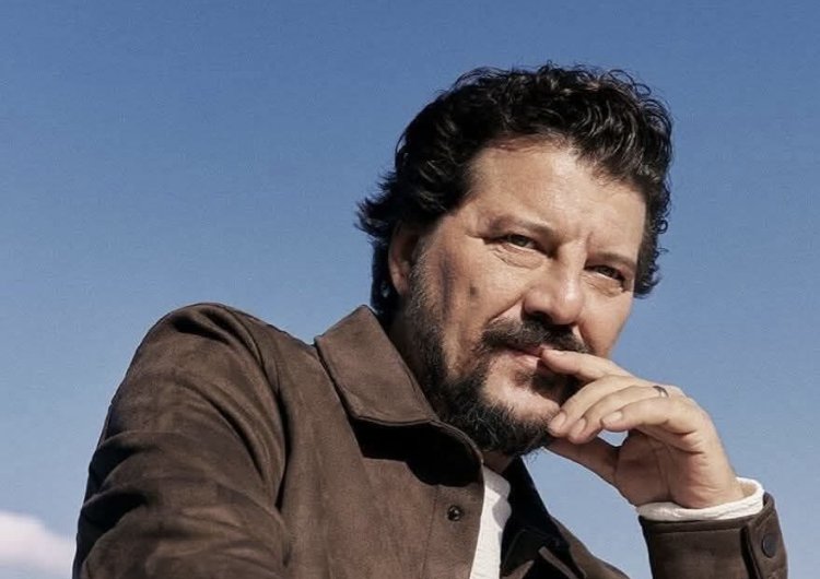 ILKER AKSUM SE VRAĆA NA EKRANE: Nova serija Dnevnici Adane stiže na leto – Snimanje počinje u maju!