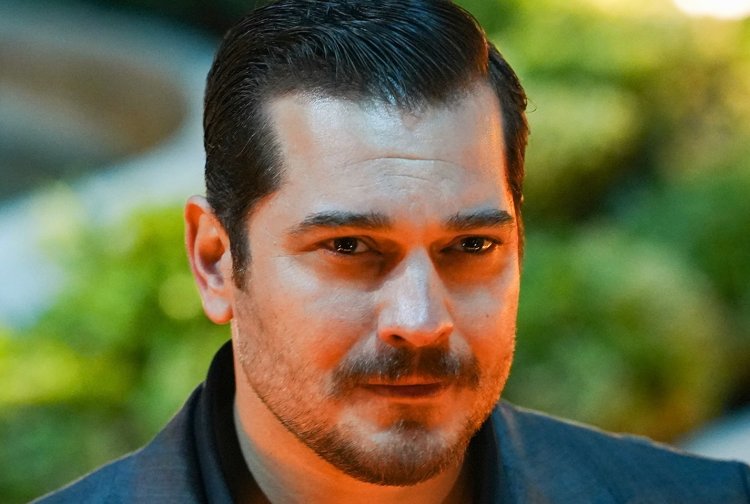 Cagatay Ulusoy zarađuje milione po epizodi serije Esref Ruya | Ešrefov san!