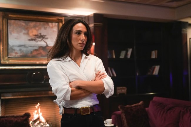 HARIZMA I PLES NA SETU: Ebru Aytemur otvorila dušu o saradnji sa Demet Ozdemir i Cagatayem Ulusoyem u seriji Ešrefov san!