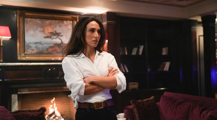 HARIZMA I PLES NA SETU: Ebru Aytemur otvorila dušu o saradnji sa Demet Ozdemir i Cagatayem Ulusoyem u seriji Ešrefov san!