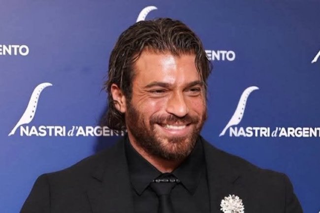 VELIKO PRIZNANJE U ITALIJI: Can Yaman osvojio prestižnu nagradu za ulogu u spektaklu Sandokan!