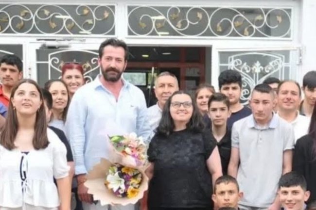 HUMANOST NA DELU: Glumac iz hit serije Uzak Sehir posetio decu sa posebnim potrebama!