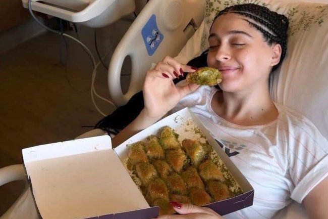 EMOTIVNA OBJAVA TURSKE ZVEZDE: Cemre Baysel se oglasila iz bolničke postelje nakon operacije!