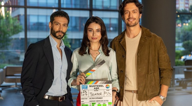 Ayca Aysin Turan, Ekin Koc i Feyyaz Serifoglu u novoj hit seriji Muhtemel Ask | Moguća ljubav!