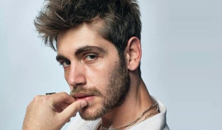ŠOKANTAN ODLAZAK SA SETA: Emre Bey napustio seriju Sevdam Karadeniz pre početka snimanja!