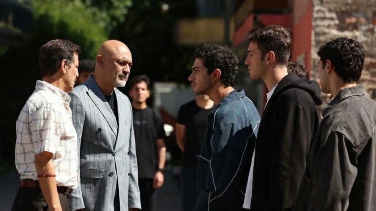 Alti Ustu Istanbul | Lice i naličje Istanbula - Sve tajne izlaze na videlo: Emir i Naz u životnoj opasnosti (Sažetak 2. epizode)