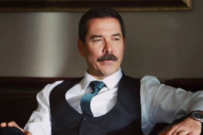 NOVI PROJEKAT NA TRT1: Legendarni Fikret Kuskan predvodi glumačku ekipu nove serije Evlilik Guzeldir
