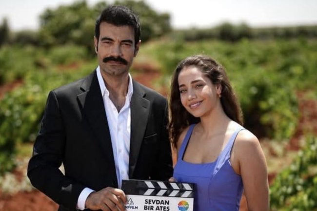 POČELO SNIMANJE TURSKE SERIJE SEVDAN BIR ATES: Murat Unalmis i Ozge Ozacar u novoj seriji Show TV-a!