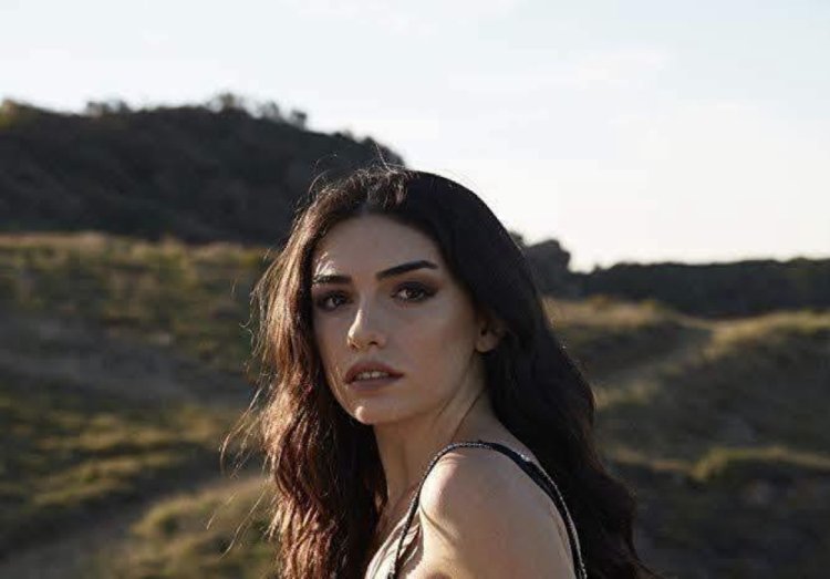 Hazar Erguclu u pregovorima za novu ulogu u seriji Tasacak Bu Deniz