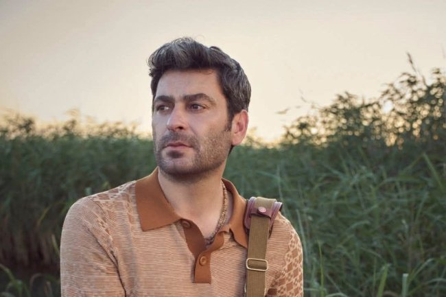 Ozan Akbaba odgovara za GQ Turkiye: O samoći, porodici i lekcijama sa snimanja