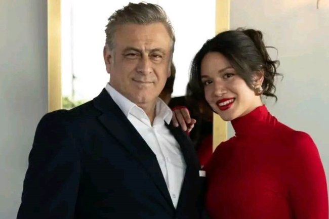 Turgut Tuncalp u novoj seriji Bir Hayat Hikayesi: Hazal Subasi predvodi emotivnu dramu