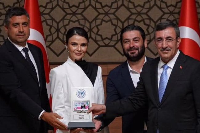 Veliki uspeh serije Uzak Sehir | Daleki grad: Osvojena prestižna nagrada „Serija godine“ na Anadolu Media Awards