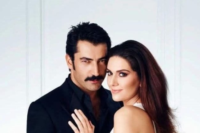 Nezaboravni dvojac ponovo zajedno: Berguzar Korel i Kenan Imirzalioglu u 2. sezoni serije ABI | Porodica je test!