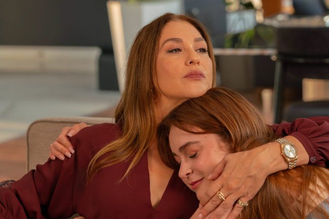 Kizilcik Serbeti: Asena Keskinci u ulozi nove Čimen — stigle i prve fotografije sa seta!