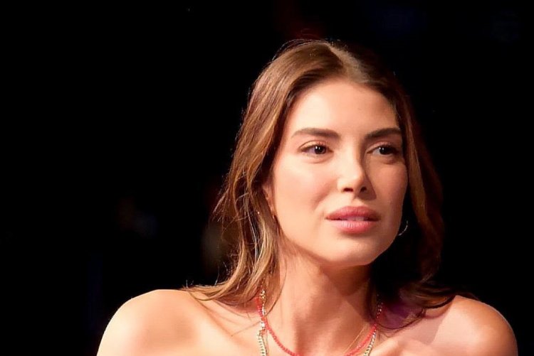 Emotivne izjave Deniz Baysal sa snimanja serije Tasacak Bu Deniz