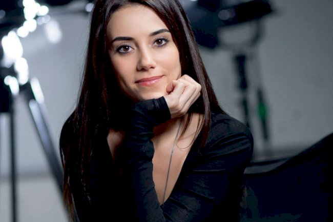 Turska glumica | Cansu Dere |