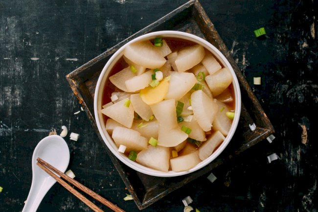 Kuvana Daikon salata