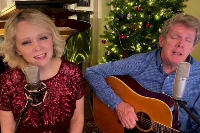 Tajči u zagrljaju američkog muzičara