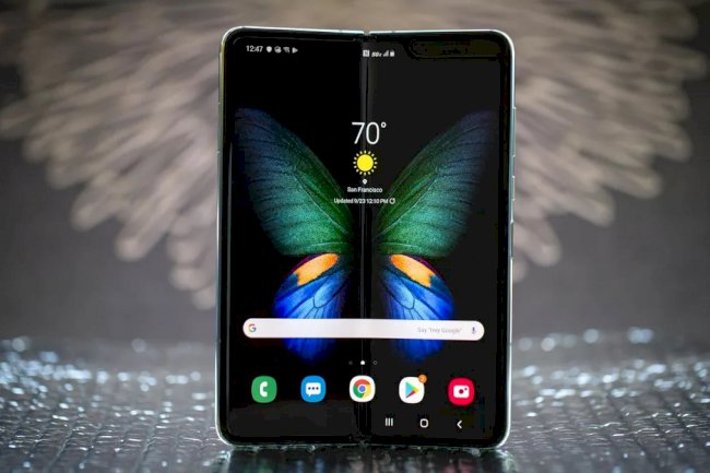 Samsung Galaxy Fold - recenzija