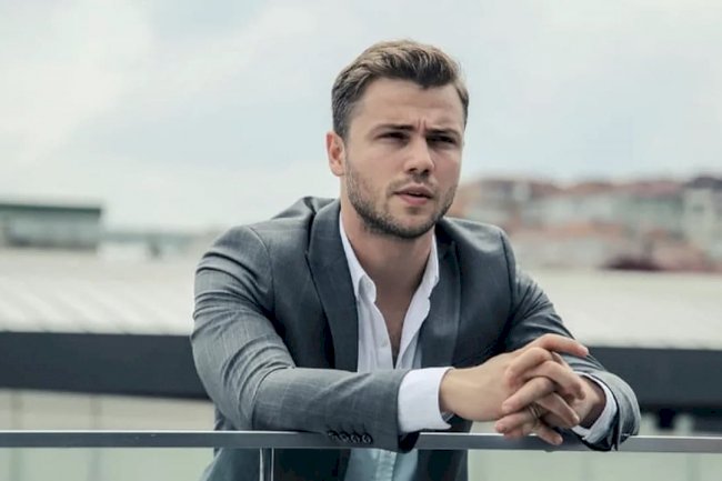 Tolga Sarıtaş i Dilan Çiçek Deniz na istom projektu