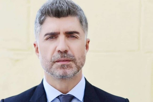 Turski glumac Özcan Deniz u seriji Seni Çok Bekledim