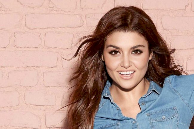 Hande Ercel i beba izmamili osmehe (FOTO)