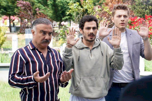 Turska serija Gencligim Eyvah | Moja Mladost epizoda 9