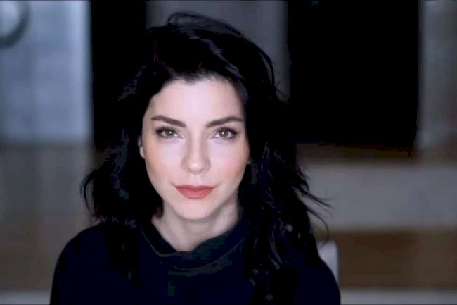 Merve Bolugur upoznala momka preko društvenih mreža
