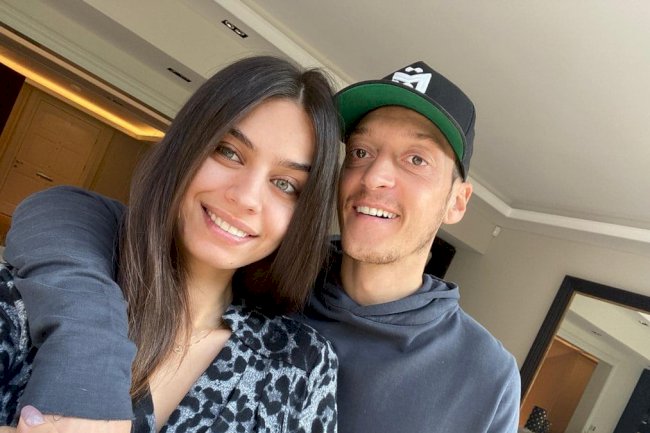 Mesut Ozil i Amine Gulse razrešili kesu! Renoviranje vile u Češmeu koštalo 10 miliona TL