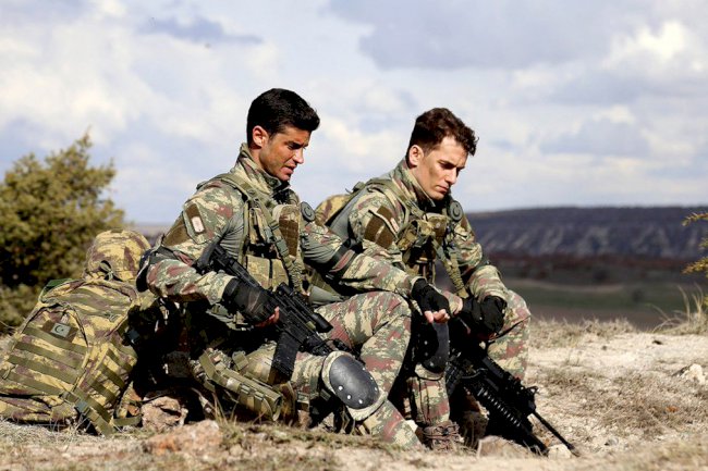 Berk Oktay daje informacije o seriji Savasci