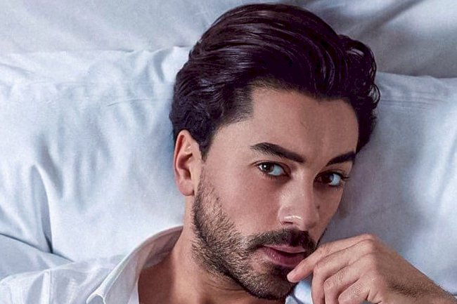Gokhan Alkan – „Imam nekog kraj sebe“