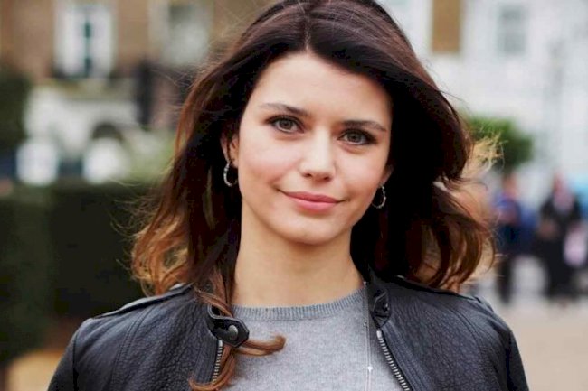 Beren Saat se plaši da ostane sama?