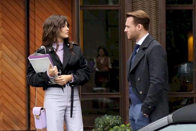 O čemu razmišlja Hande Ercel? (FOTO)