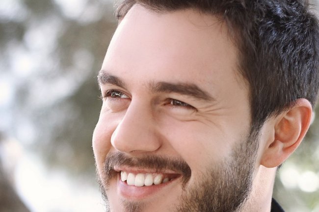 Ismail Ege Sasmaz ima „opasnog“ prijatelja (FOTO)