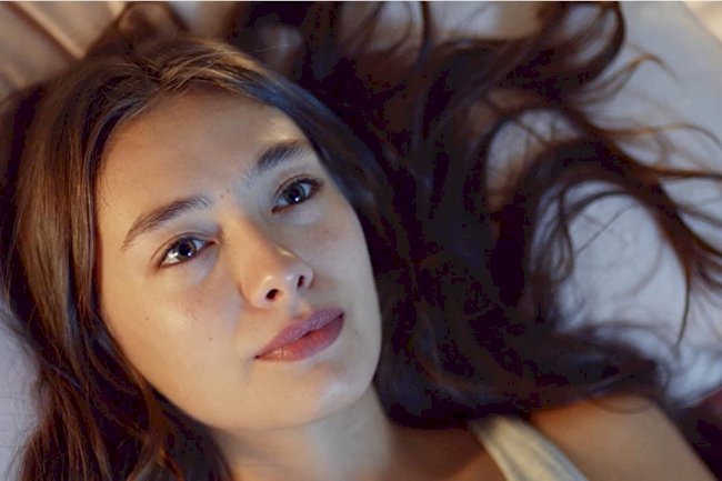 Neslihan Atagul na naslovnici američkog magazina (FOTO)