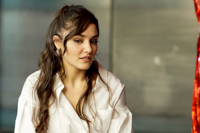 Hande Ercel najavila iznenađenje! (FOTO)