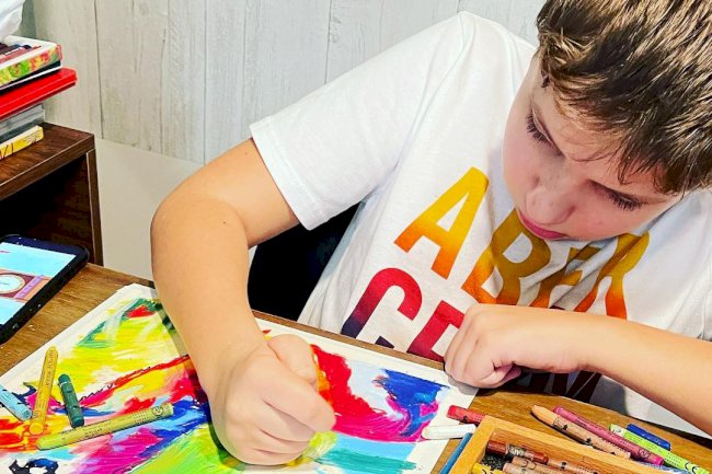 Viktor Bevanda, autistični dečak koji sa 12 godina stvara prava umetnička dela!